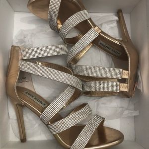 GLAM Steve Madden heels !